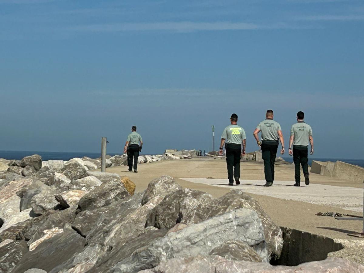 EN IMÁGENES: Recuperan en Salinas el cuerpo sin vida de una persona tras ser hallado por un pescador