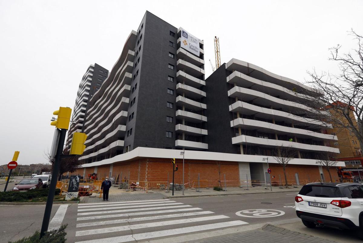 Trasera del centro Comercial Augusta, aún por urbanizar y desarrollar.