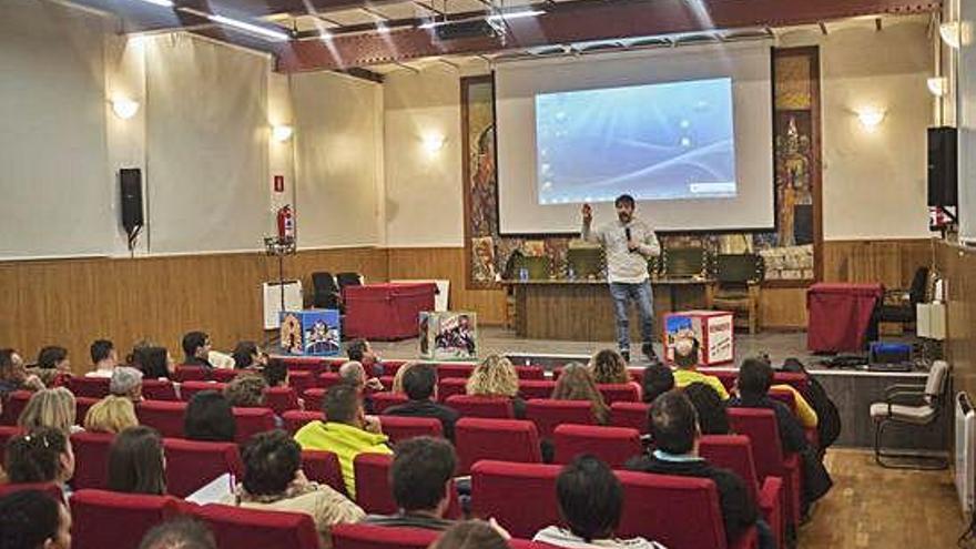 El neuropsicólogo José Ramón Gamo en una conferencia en La Encomienda hace dos años.