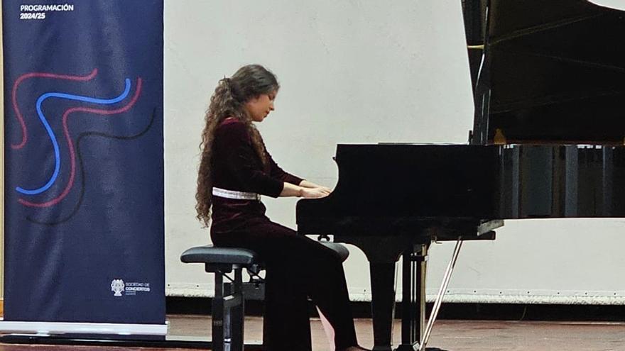 Concierto de la joven pianista Oriana Kemelmajer en Alicante