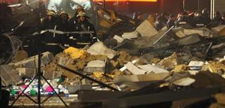 Al menos 32 muertos al derrumbarse el techo de un centro comercial en Riga