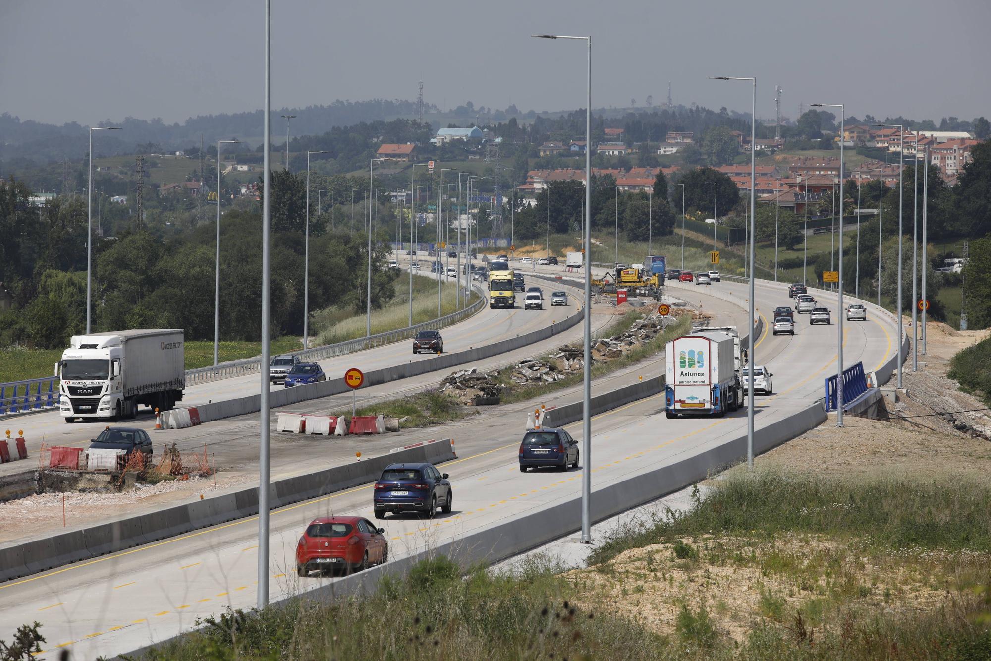 En imágenes: Nuevas caravanas en la "Y" por las obras del tercer carril