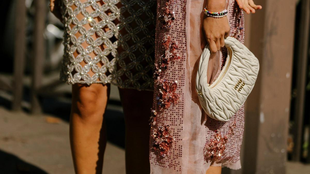 Los 7 bolsos de fiesta de Lola Casademunt que vestirán los looks de invitada más exclusivos y están en El Corte Inglés