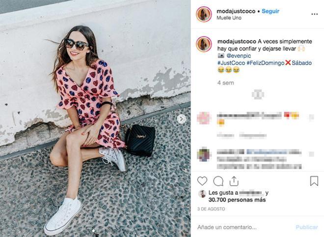 El look de Verónica Díaz con Converse con plataformas blancas