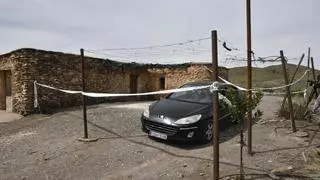 Un padre con orden de alejamiento mata a sus dos hijas de 2 y 4 años en Almería y se suicida