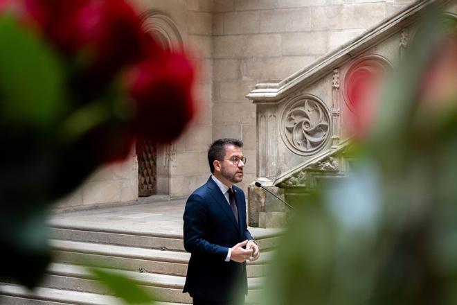 El president Pere Aragonès en el Palau de la Generalitat este martes de Sant Jordi.