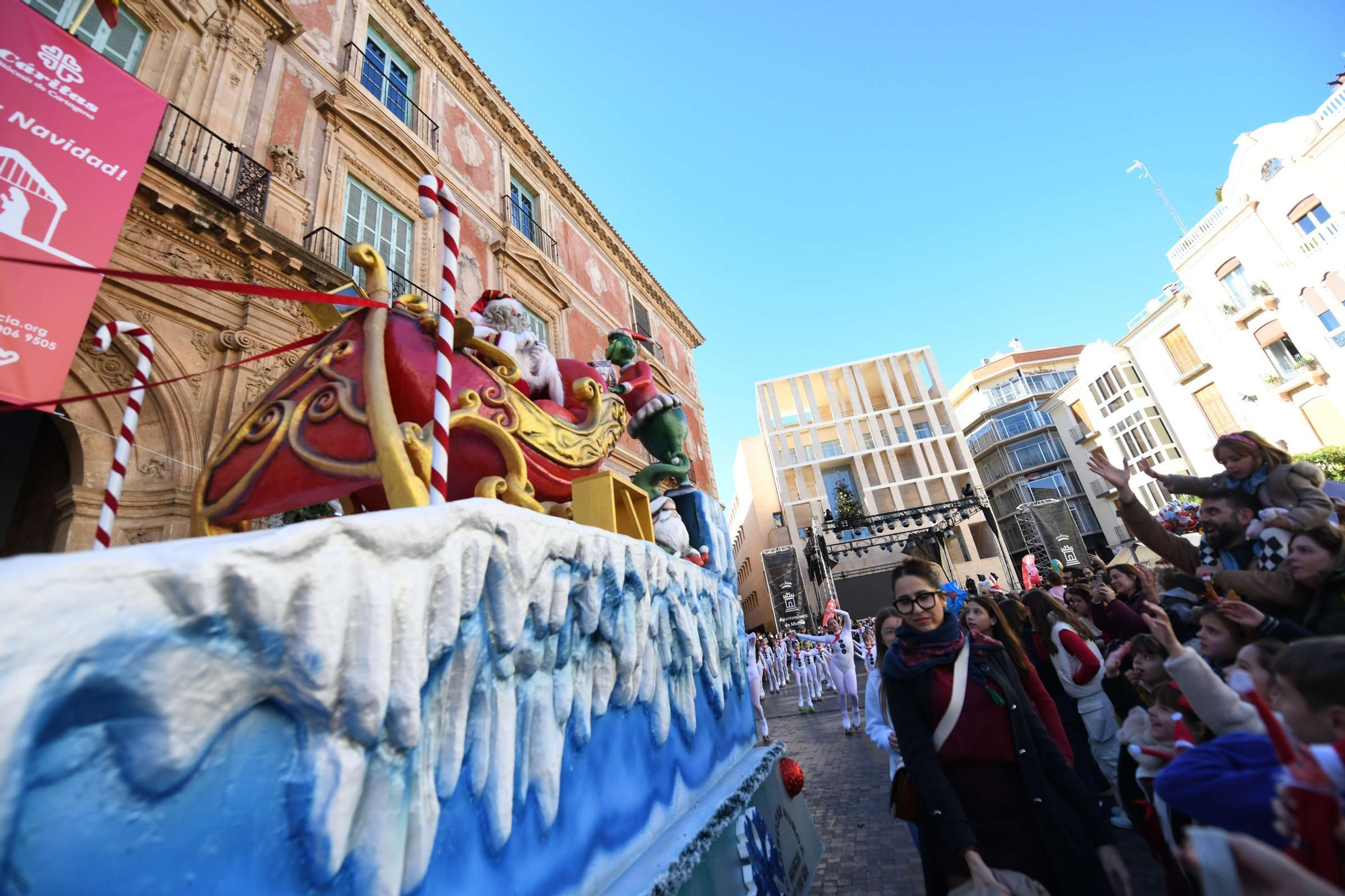 Las mejores imágenes del desfile de Papá Noel en Murcia