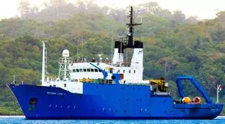 Freire puja en solitario por construir dos oceanográficos por 82,5 millones