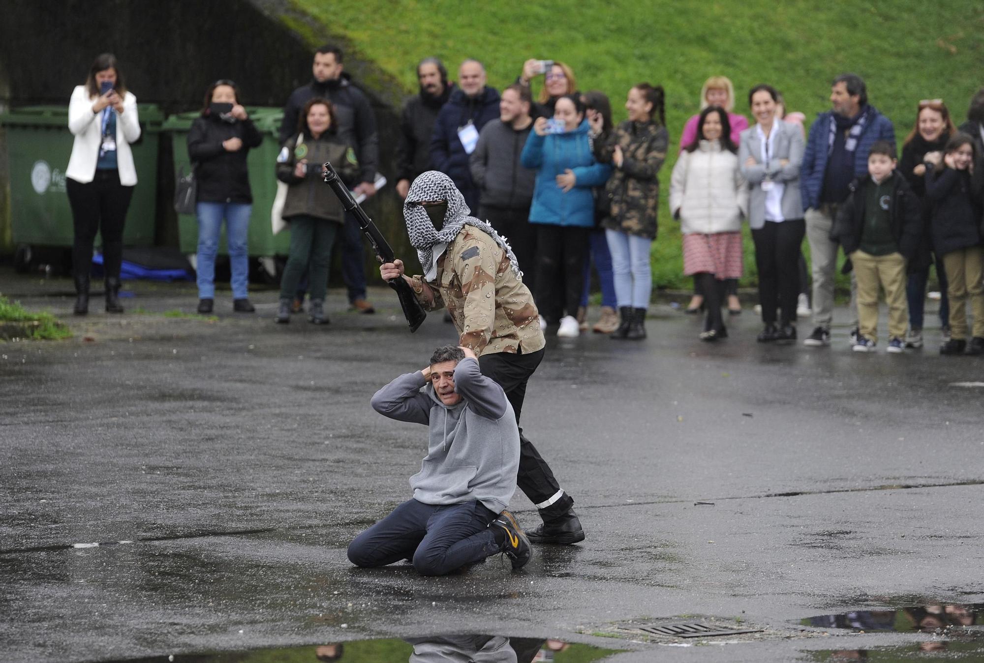 El simulacro de secuestro con arma blanca en Sedexpo, en imágenes