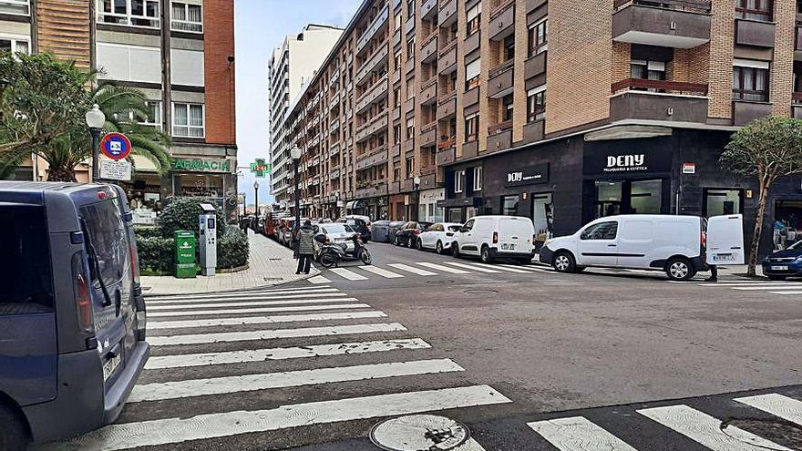 Paso de peatones en la calle Manso donde se produjo el atropello.