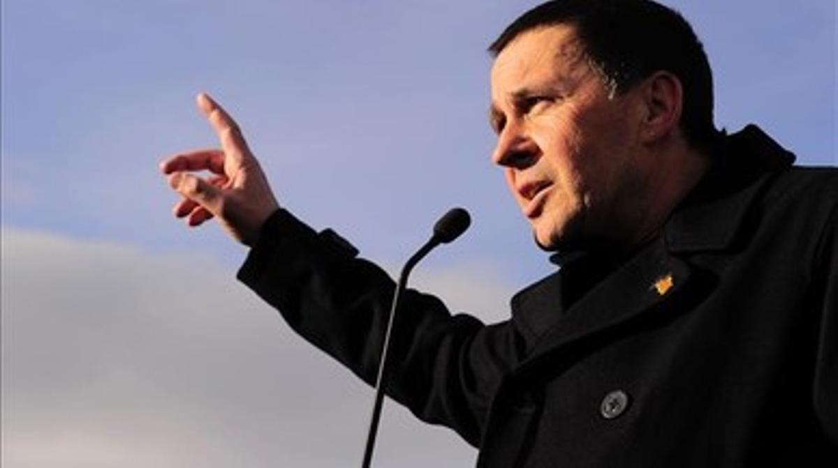 Otegi protesta porque la patronal vasca no le invita a homenajear víctimas de ETA Otegi protesta porque la patronal vasca no le invita a homenajear víctimas de ETA