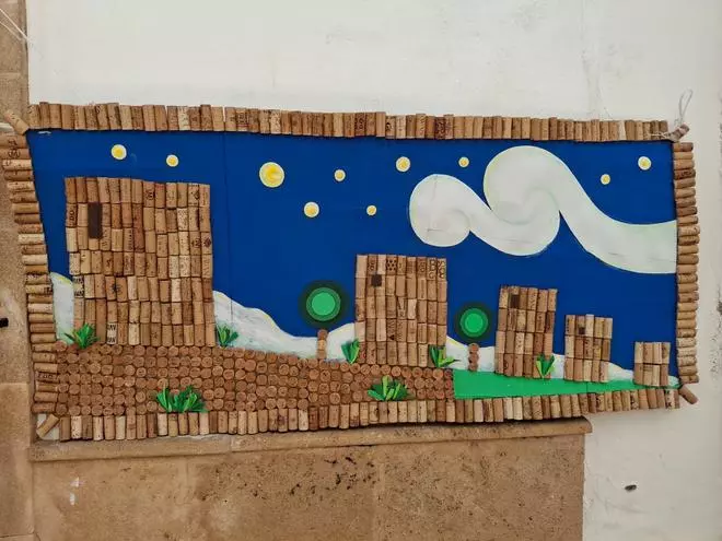 Los vecinos de Xàbia le echan mucha imaginación a sus calles: Van Gogh, el "forn tradicional", las Santas Pascuas... (imágenes)