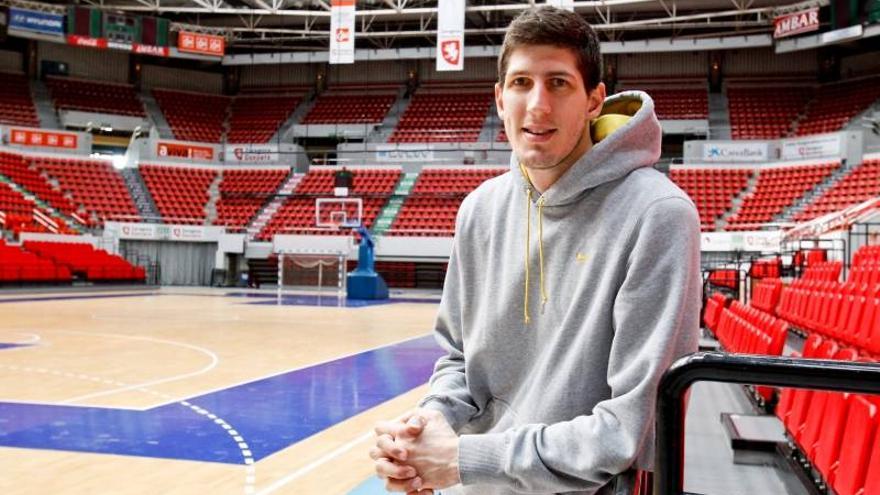 Damjan Rudez: &quot;Estoy muy feliz y si el CAI me quiere renovar, lo haré con mucho gusto&quot;