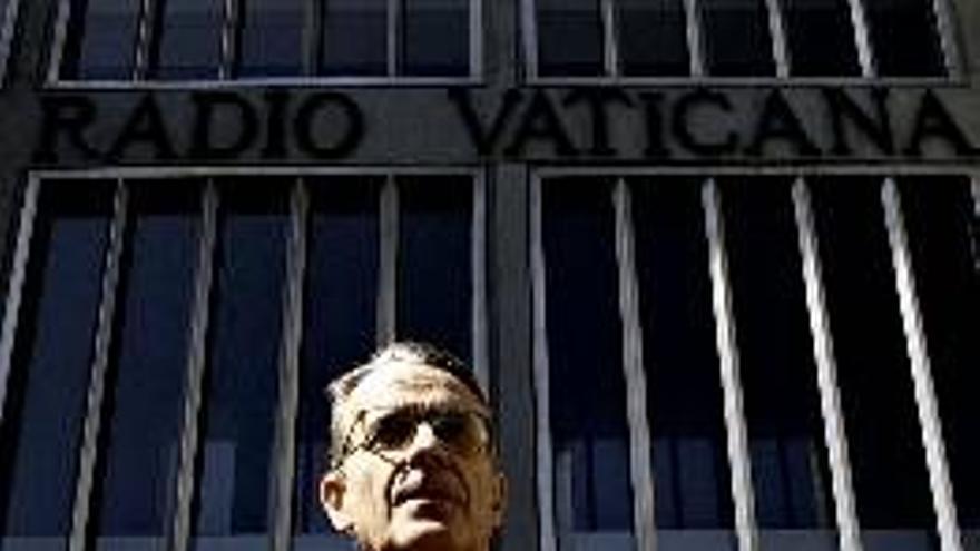 El Papa releva a Navarro Valls como portavoz del Vaticano