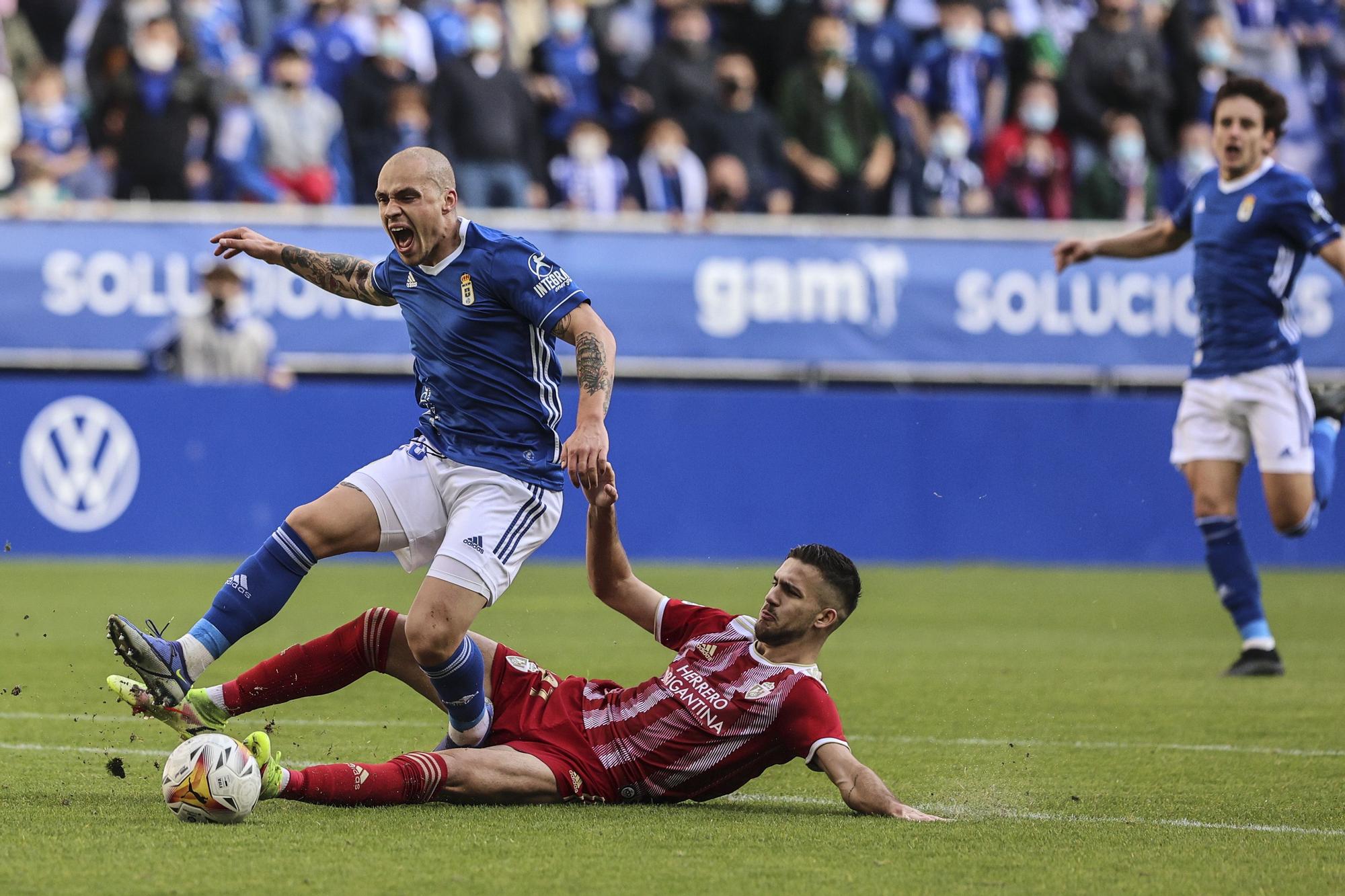 Las mejores imágenes de la victoria del Real Oviedo ante la Ponferradina (2-0)