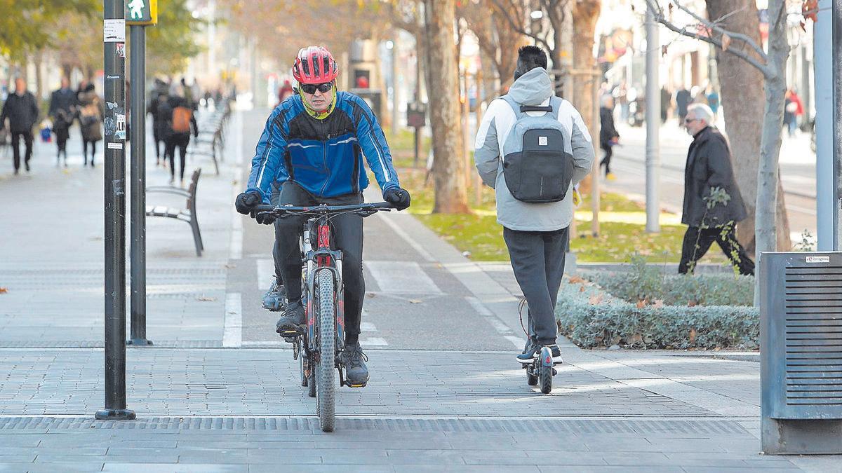 El Ayuntamiento planea ampliar el carril bici urbano de Zaragoza con ocho  nuevos tramos