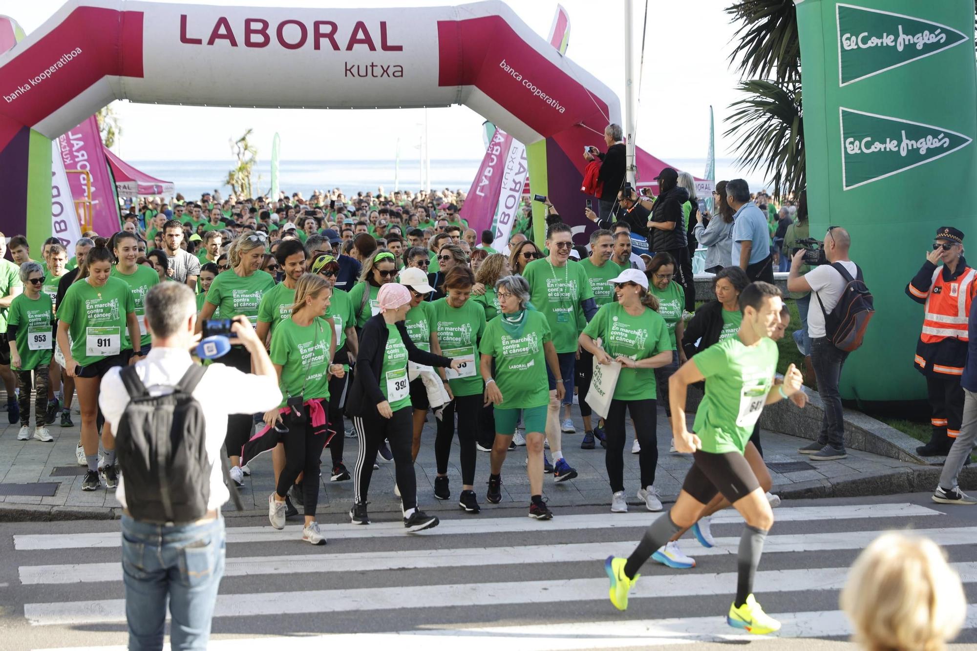 Así fue la carrera contra el cáncer en Gijón (en imágenes)