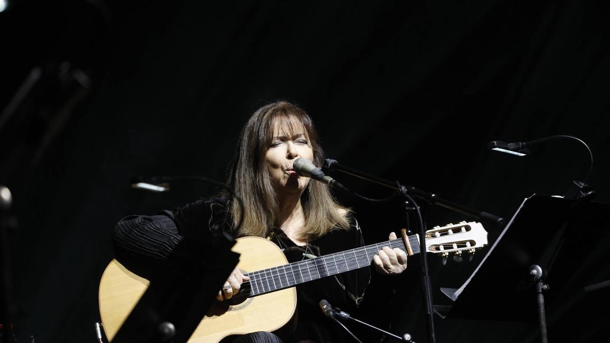 Maria del Mar Bonet interpretará en el Teatre Principal d’Inca su concierto en el Olympia de París Maria del Mar Bonet interpretará en el Teatre Principal d’Inca su concierto en el Olympia de París