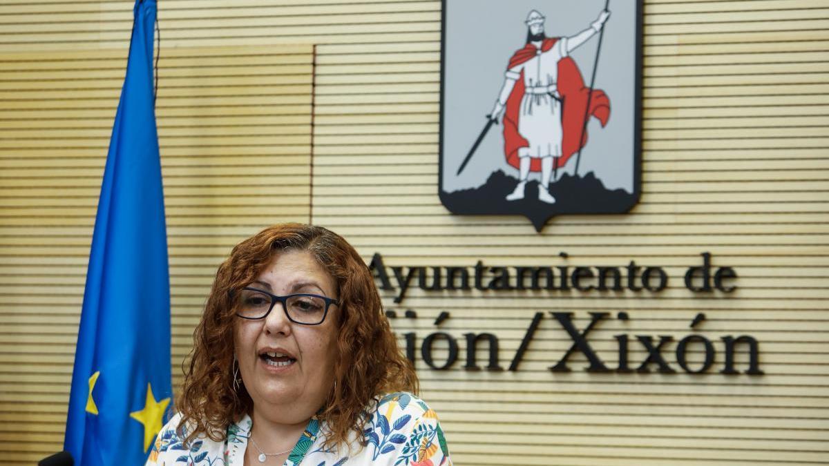 Marina Pineda (PSOE): &quot;La derecha está en contubernios, nosotros en gobernar&quot;