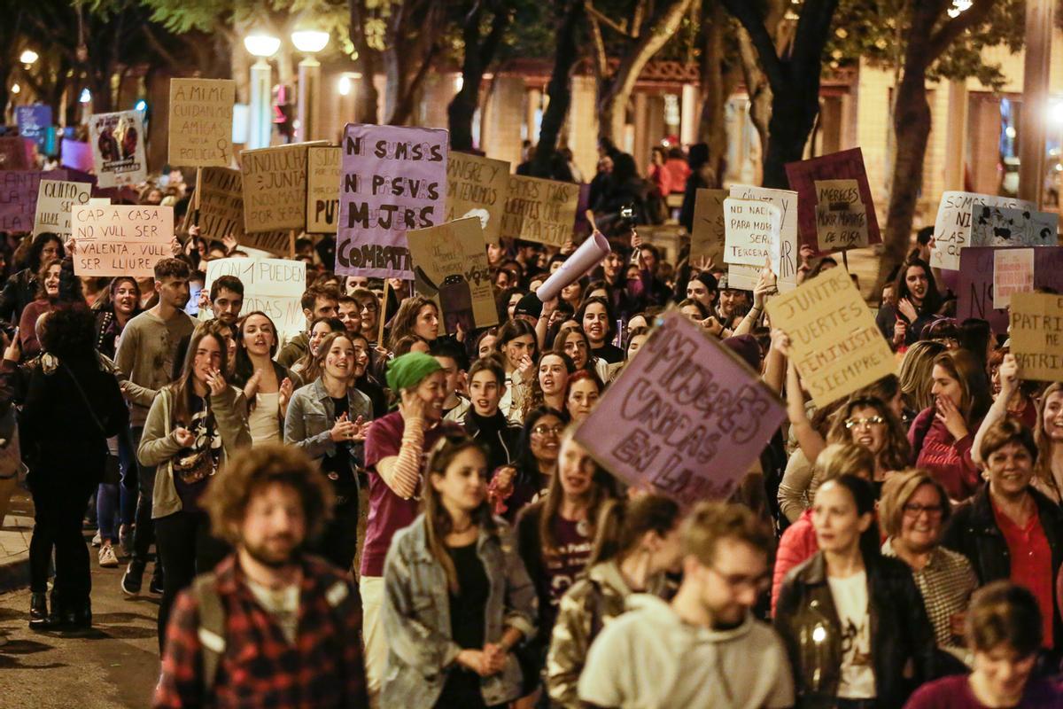 Manifestación 8M en Elche