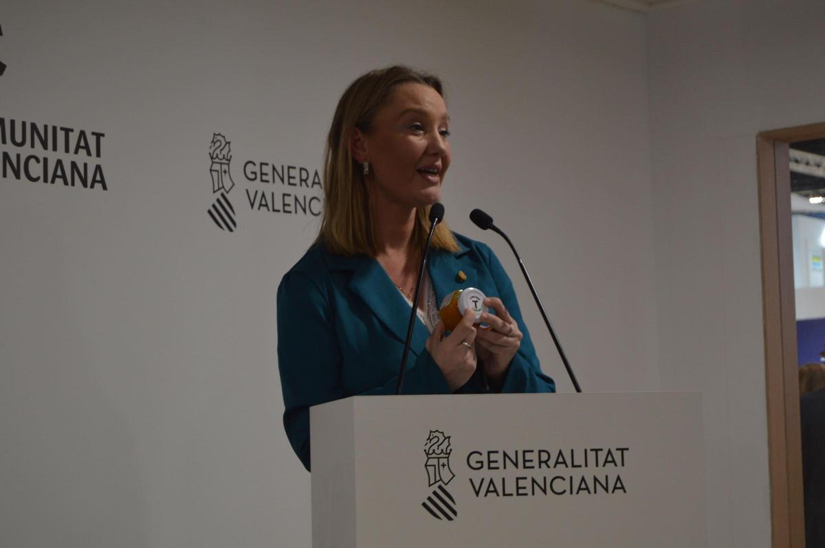 En Fitur se ha presentado una mermelada de clemenules de Vila-real con la imagen del festival.