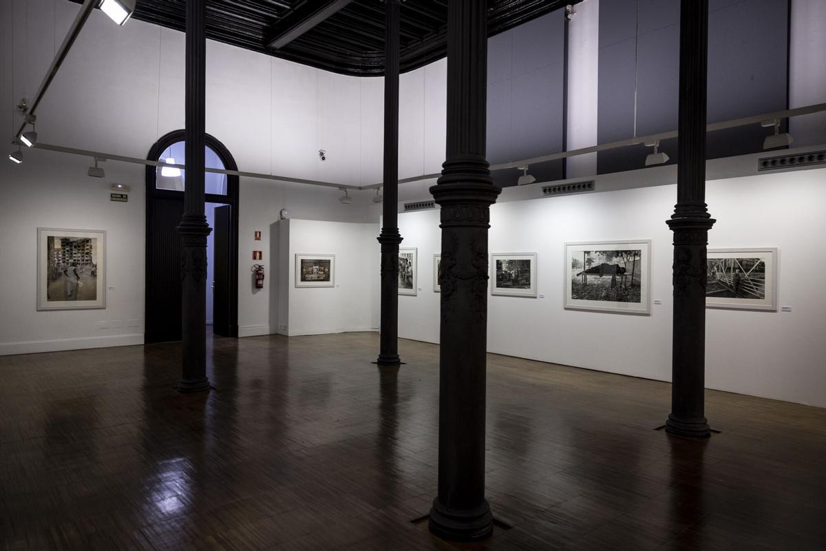 En imágenes | Exposición del reportero de guerra Gervasio Sánchez en el Paraninfo de Zaragoza