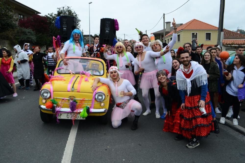 Aldán y Moaña celebran el final del Carnaval. // G. Núñez