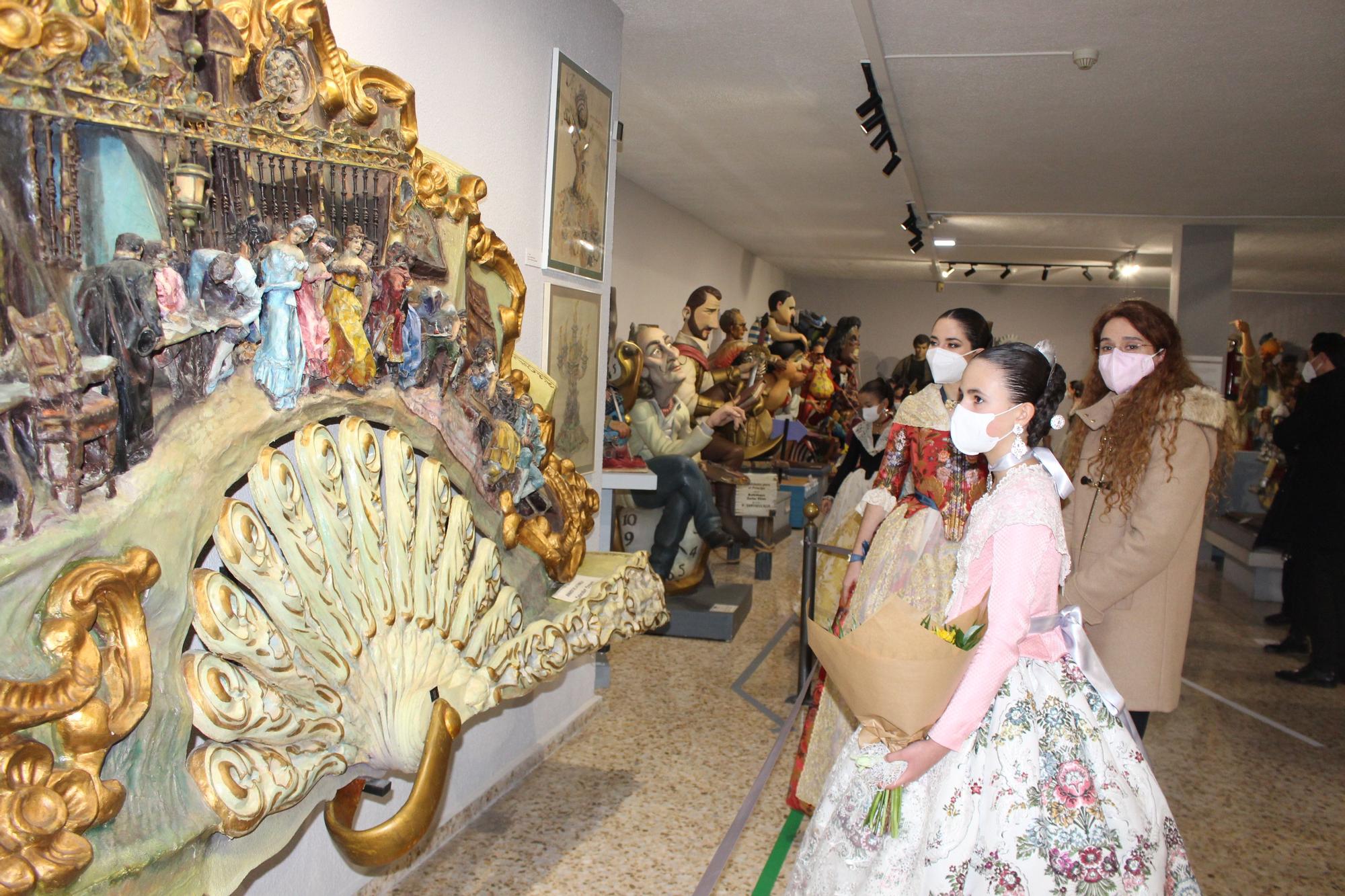 "Clinic" de museo y taller fallero para Carmen, Nerea y las dos cortes