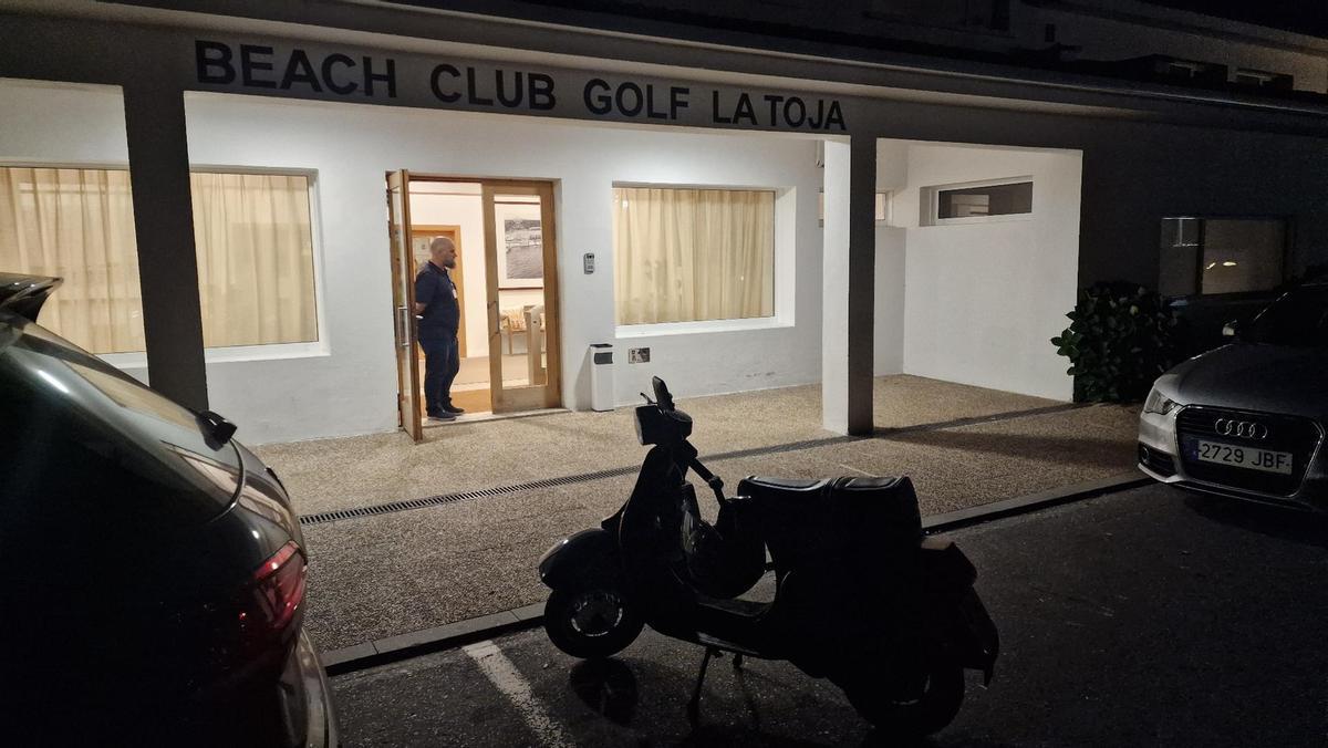 La puerta de entrada al Beach Club.