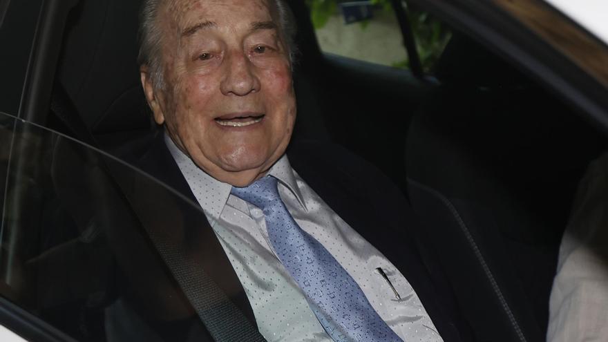 El famoso cantante que ha felicitado al extorero Victoriano Valencia por su 94 cumpleaños: &quot;Con mucho cariño&quot;