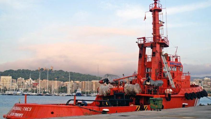 Früher war die &quot;Open Arms&quot; unter dem Namen &quot;Ibaizabal Tres&quot; als Schlepper im Hafen von Palma im Einsatz.