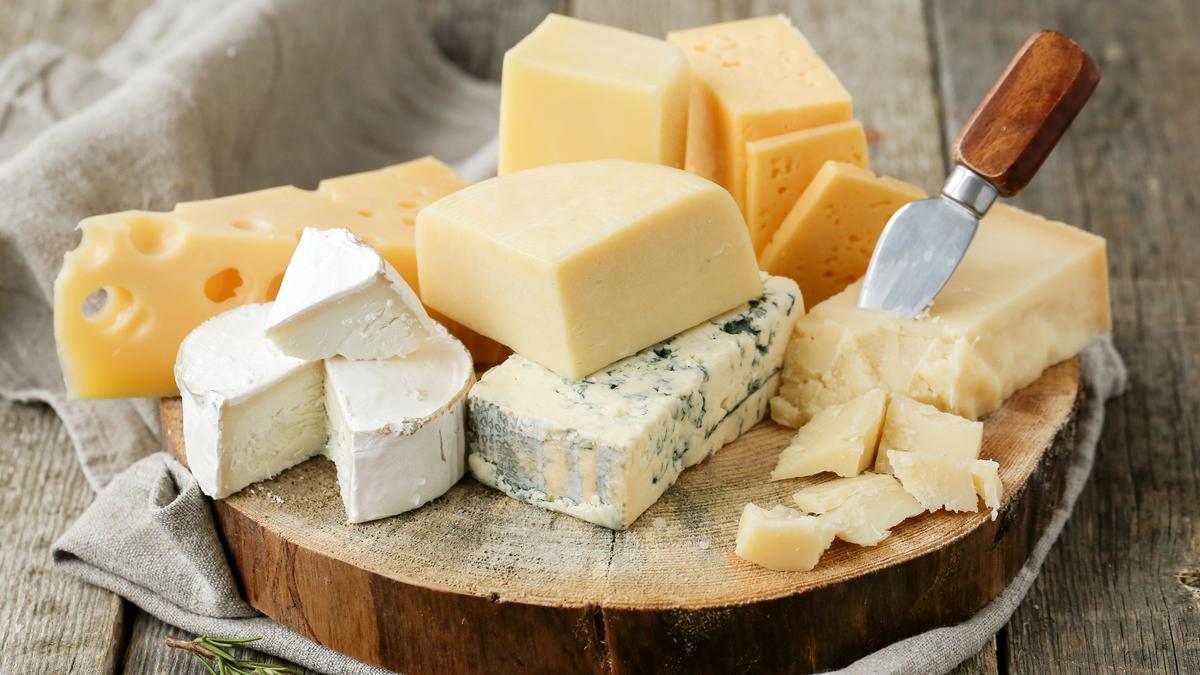 El queso es uno de los alimentos con histamina que provoca todos los síntomas de déficit de DAO