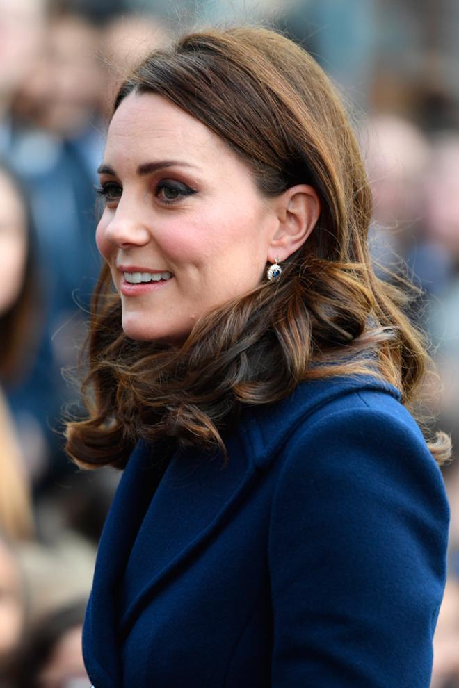 Peinado de Kate Middleton en su primera visita real del 2018