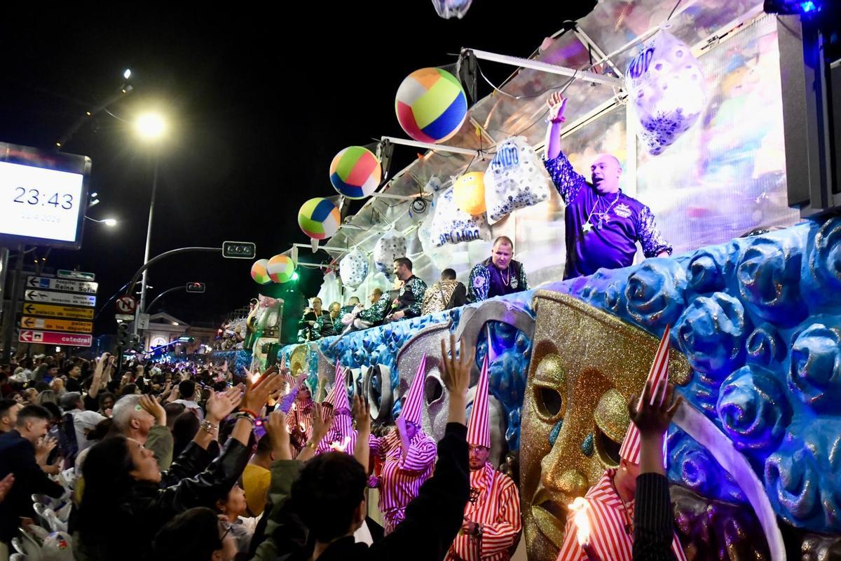 Las mejores imágenes del desfile del Entierro de la Sardina