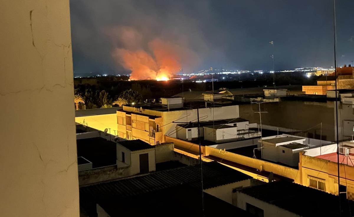 Fuego visto desde Alzira.