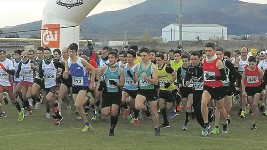 Cerca de mil atletas corren el Cross de San Sebastián