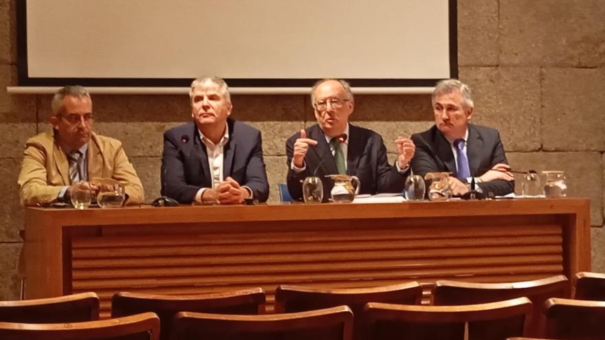 Foro Económico ve &quot;factible&quot; un crecimiento del PIB por encima del 2% en 2024