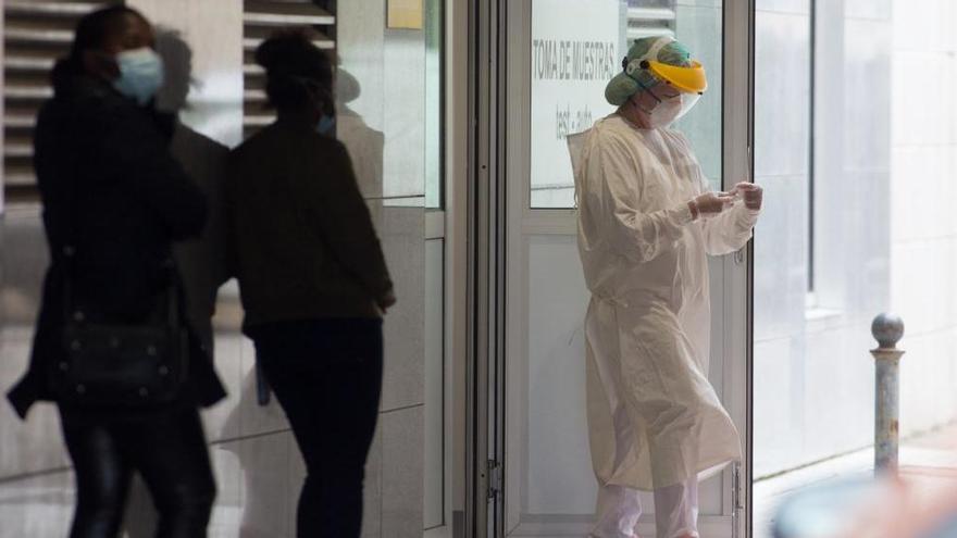 Un bebé y un anciano de 97 años elevan a 18 los hospitalizados en Cantabria, con 332 casos activos