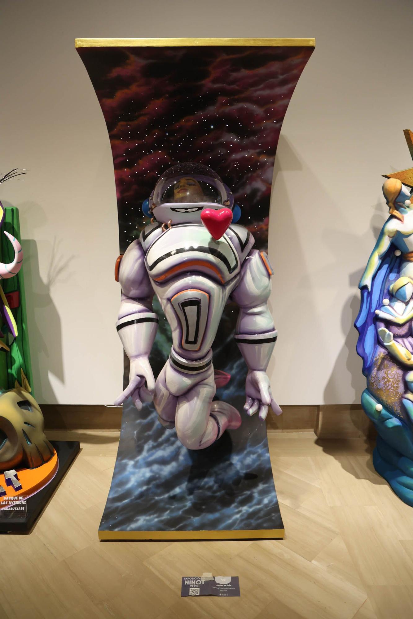 Exposición del Ninot adulto de las hogueras 2025