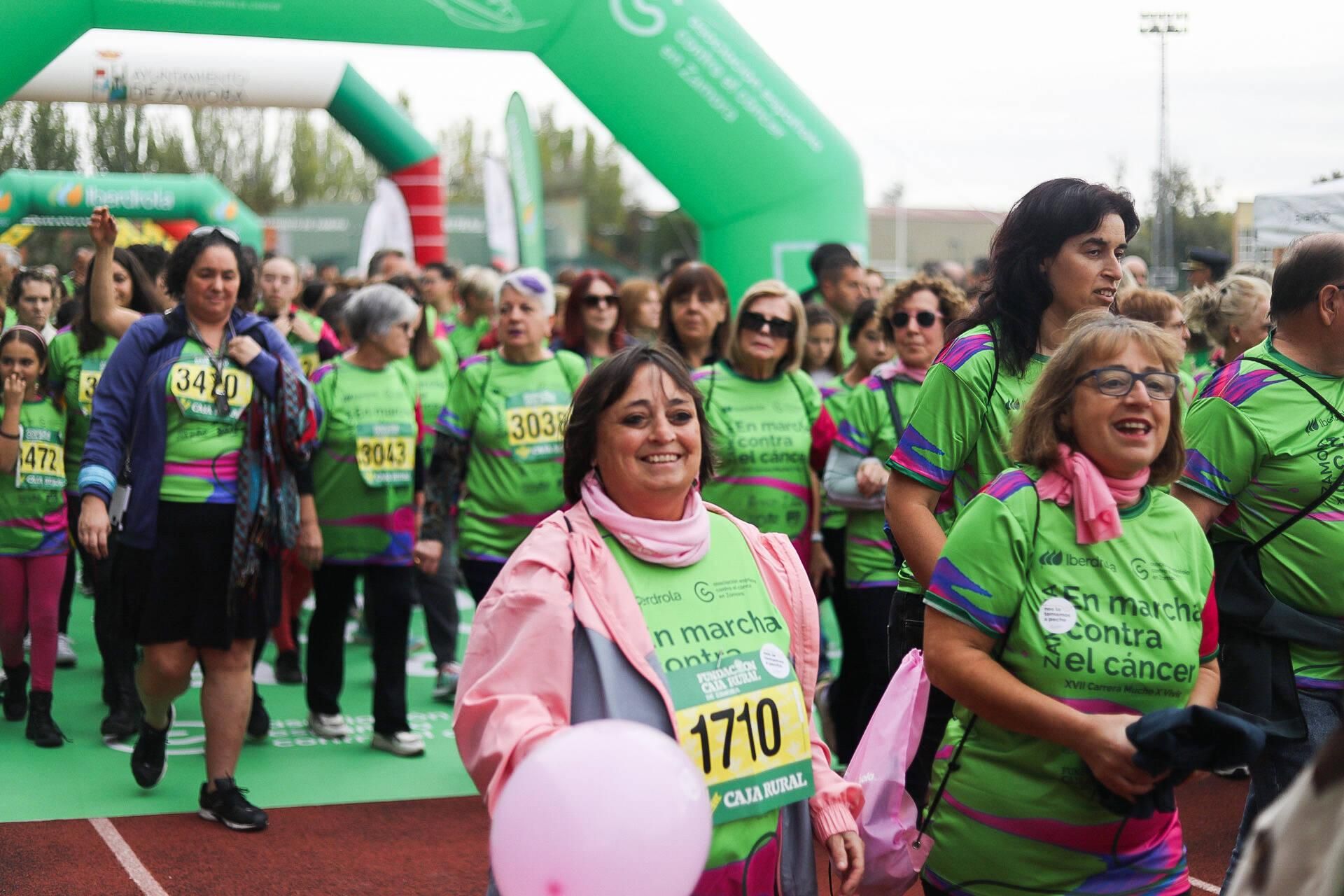 GALERÍA | Búscate en la carrera "Mucho x Vivir" contra el cáncer en Zamora