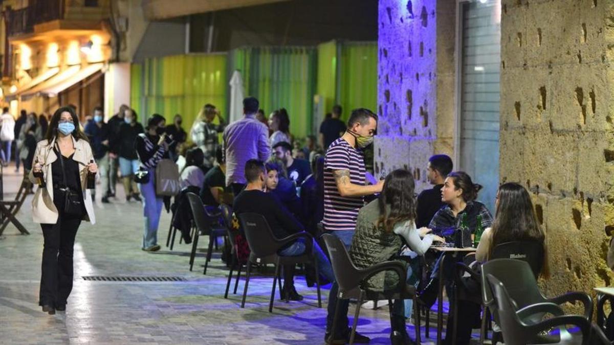 La hostelería deberá cerrar a la una de la madrugada.