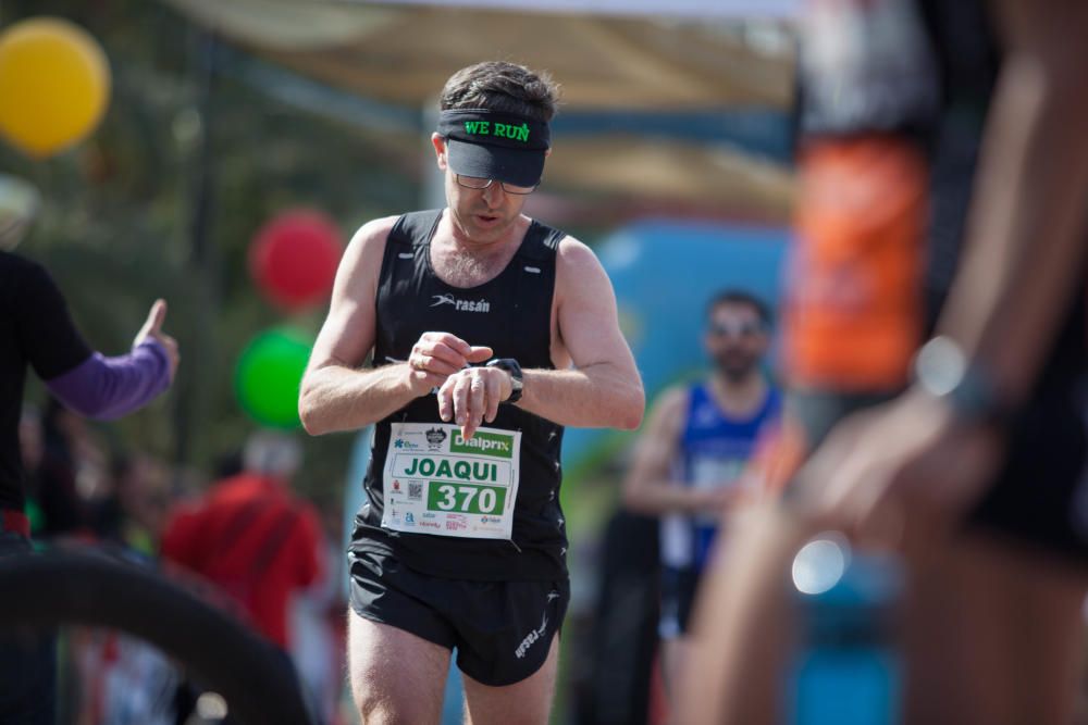 Hassanne Ahouchar gana el 44 maratón de Elche