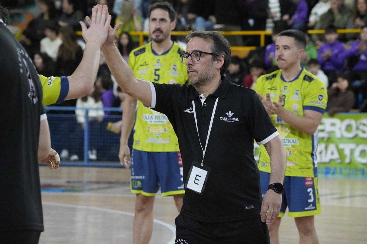 Félix Mojón, al inicio del encuentro ante BM Zamora.