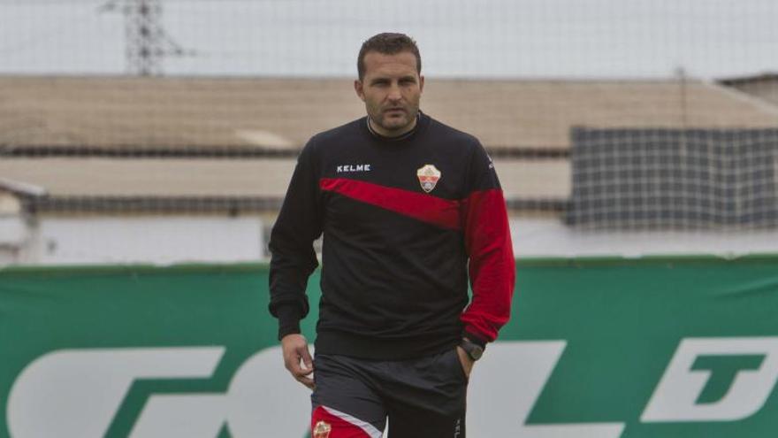 La plantilla regresa con retraso de Mallorca y Baraja suspende el entrenamiento