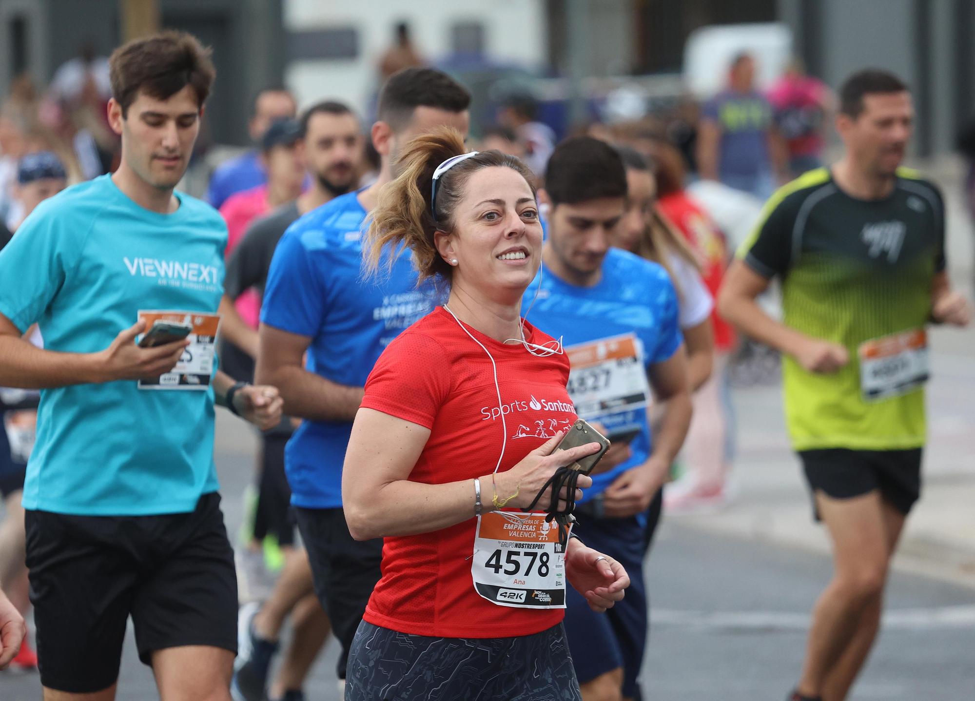 Búscate en la carrera de las empresas