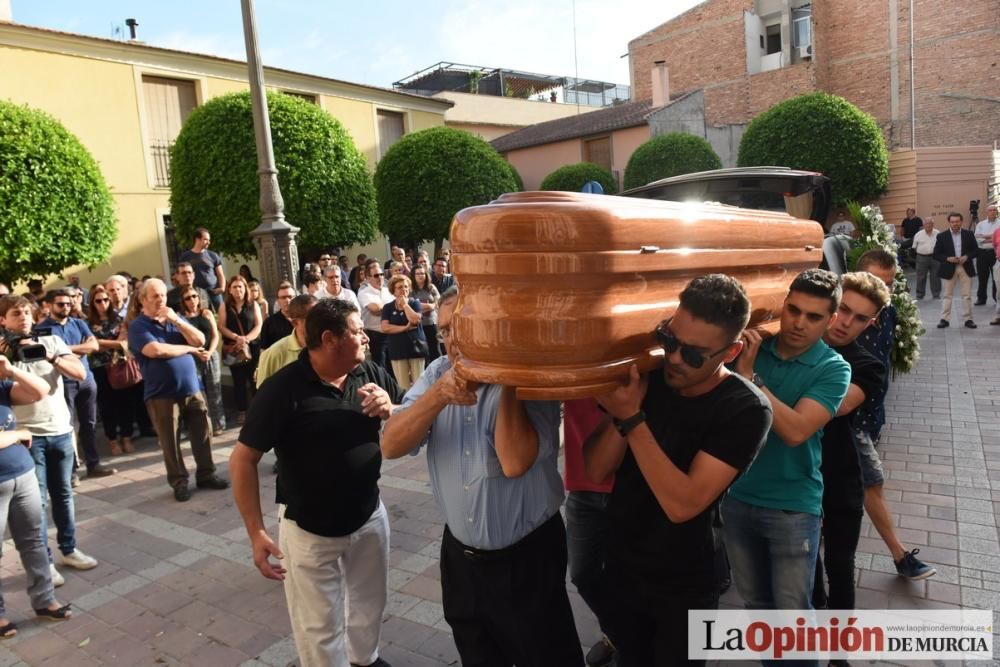 El último adiós a Beatriz.