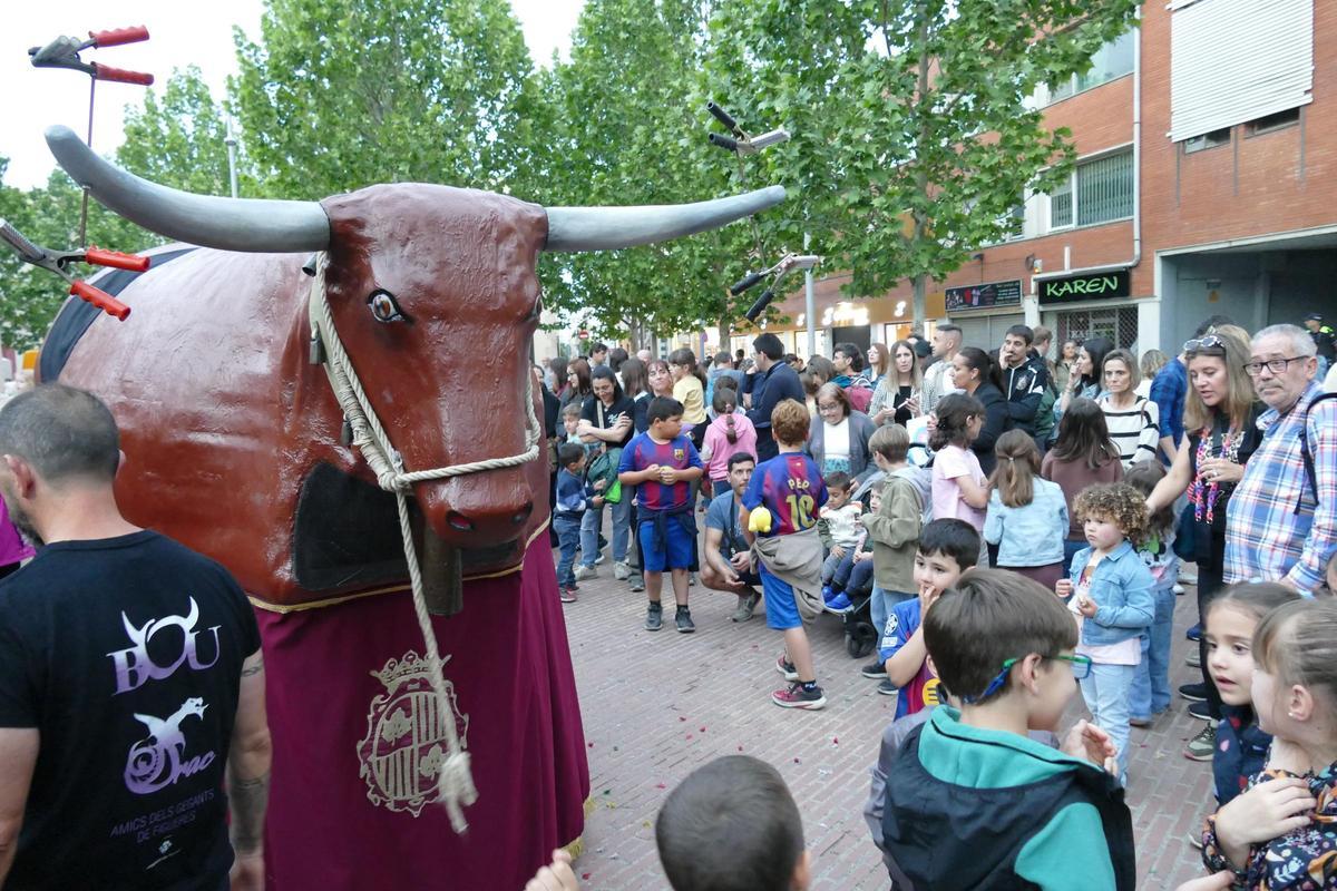 EN IMATGES | La Nit de la Cebeta més multitudinària engresca grans i petits