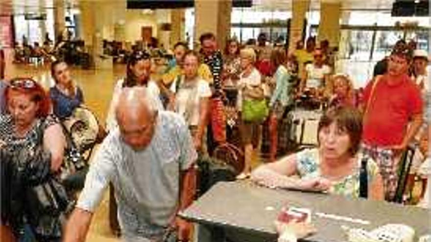 L&#039;activitat a l&#039;aeroport ha anat disminuint en els darrers anys.