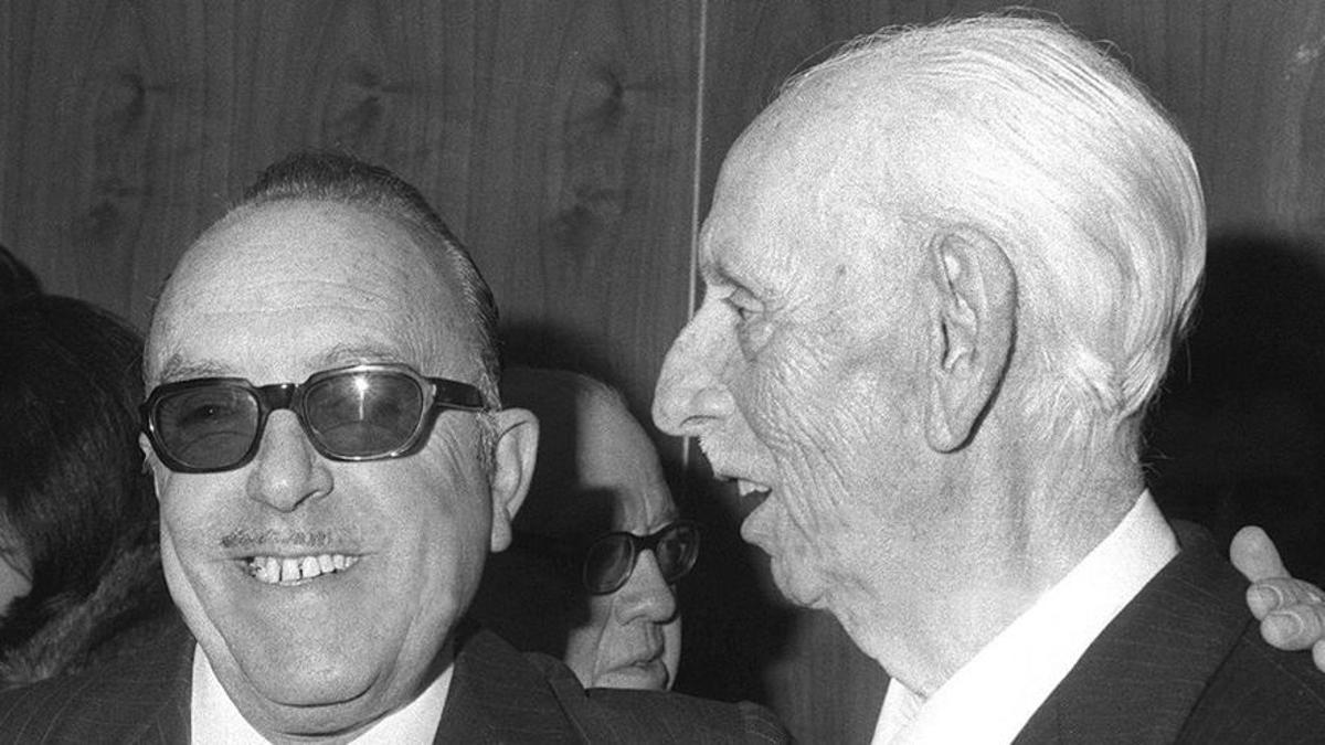 El abuelo, Matías Prats, junto a José María Pemán, en 1974.