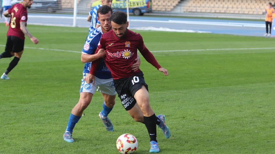 Javi Castedo pone al Águilas rumbo al play off